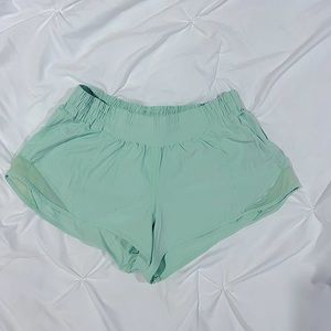 Lululemon hotty hot 2.5